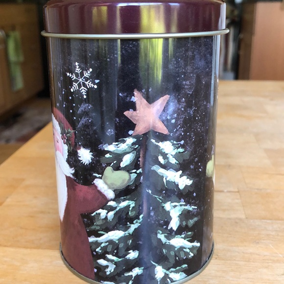 Seasons Greetings Tin Can with Lid - Picture 3 of 5